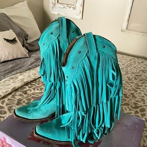 Women’s cowboy boots